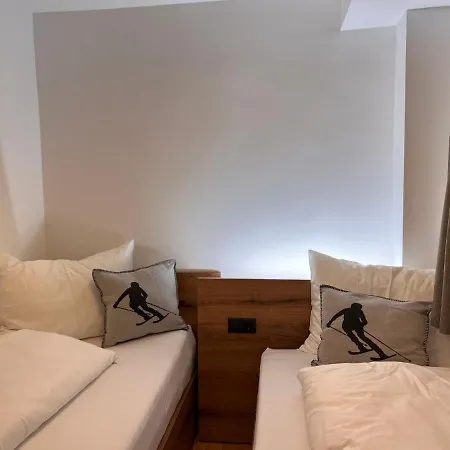 Apartment Kleines Bergblick 15 By Interhome
